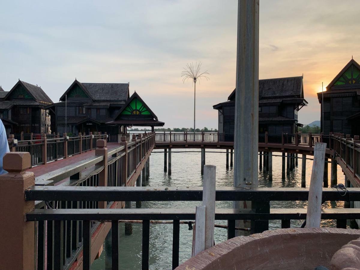 Langkawi Lagoon Resort Water Chalet Pantai Cenang  Exterior photo